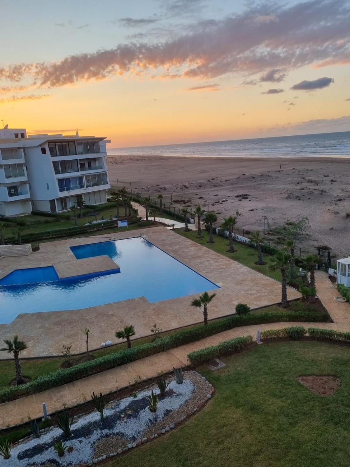 Sidi Rahal Blue View, Beachfront Wide Seaview With Pool Екстер'єр фото